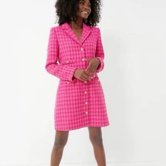 Tuckernuck Dresses & Skirts - Tuckernuck Vibrant Pink Long Sleeve Dress